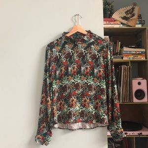 Floral Mock Neck with Buttons Details